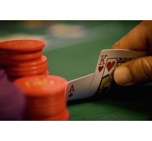 Mengetahui Kartu Lawan Di Permainan Poker | Poker Online | Agen Poker Online